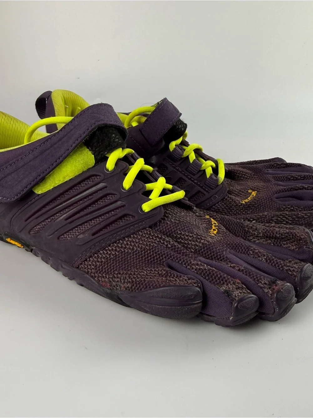 Vibram FiveFingers V-Train Women's Shoes US 9-9.5 EU 42 Purple & Yellow 17W6606